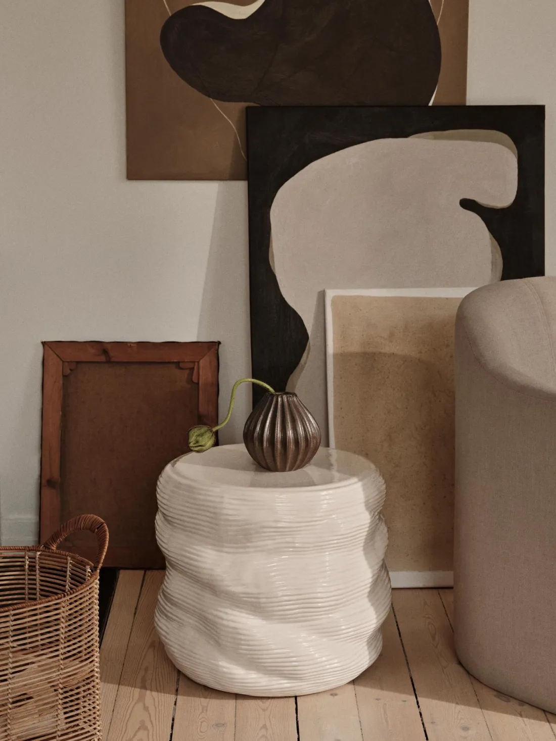 Broste Copenhagen Earthernware Tisch