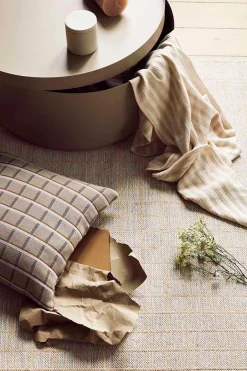 Broste Copenhagen Ninna Tisch mit aufbewahrung