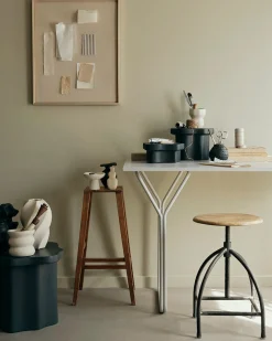 Broste Copenhagen Sire Hocker